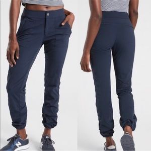 Athleta Trekkie Hike Pant | Blue Navy | Size 6P